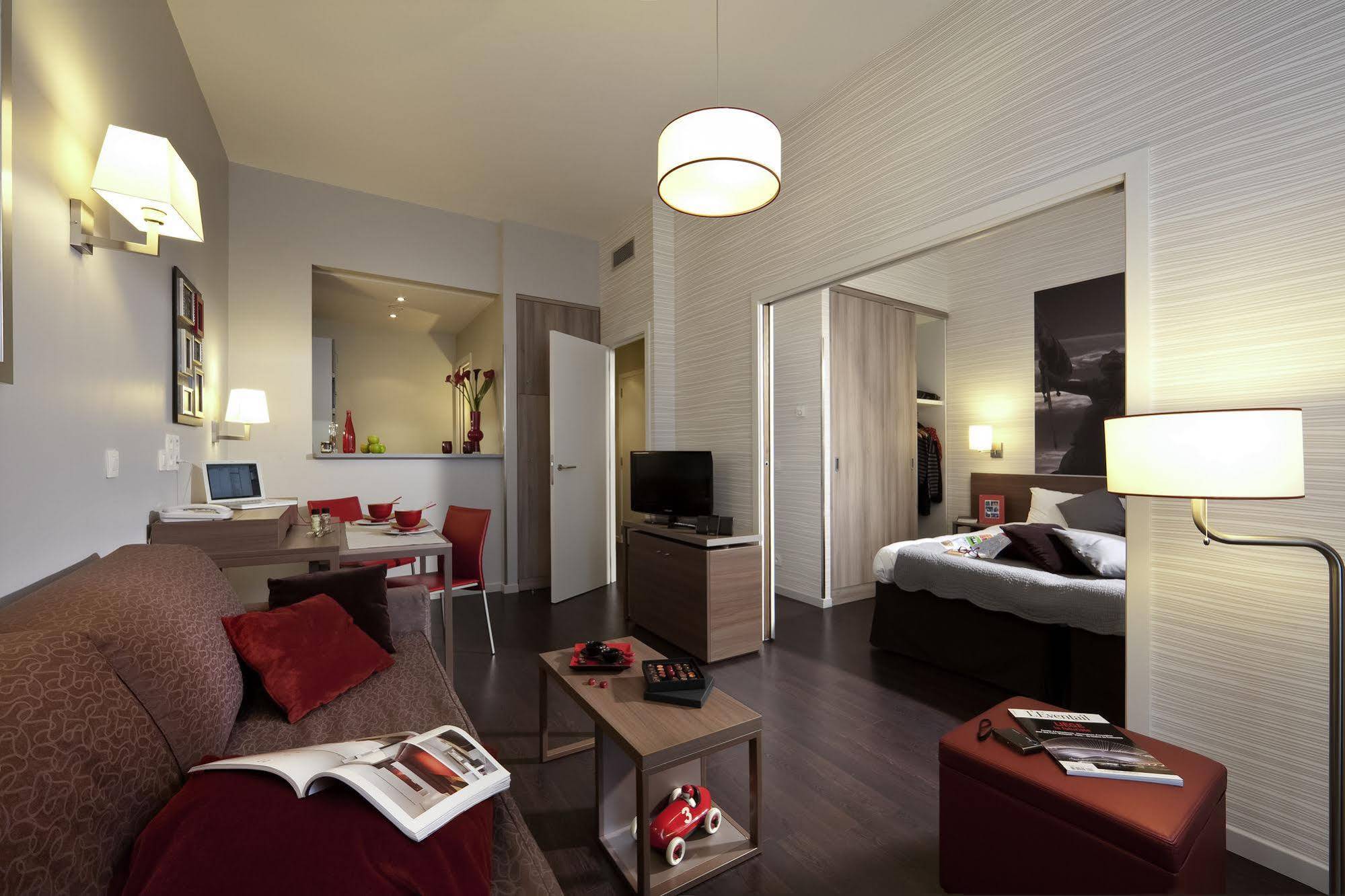 Aparthotel Adagio Brussels Grand Place Екстериор снимка